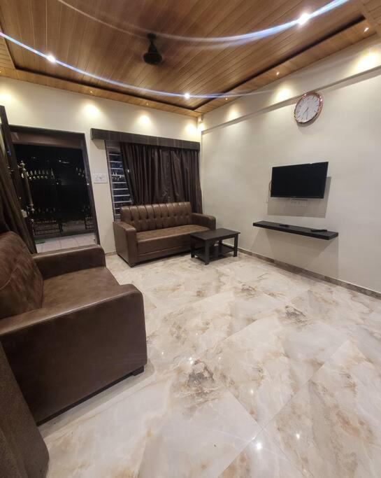 Mount Bungalows - 2 Bhk Villa With Private Pool โลนาวาลา ภายนอก รูปภาพ