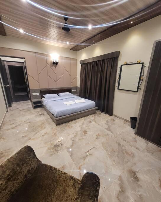 Mount Bungalows - 2 Bhk Villa With Private Pool โลนาวาลา ภายนอก รูปภาพ